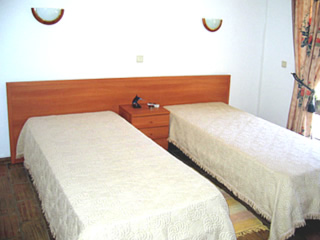 quarto 2 camas
