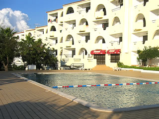 Piscina ampla