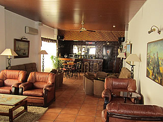 bar